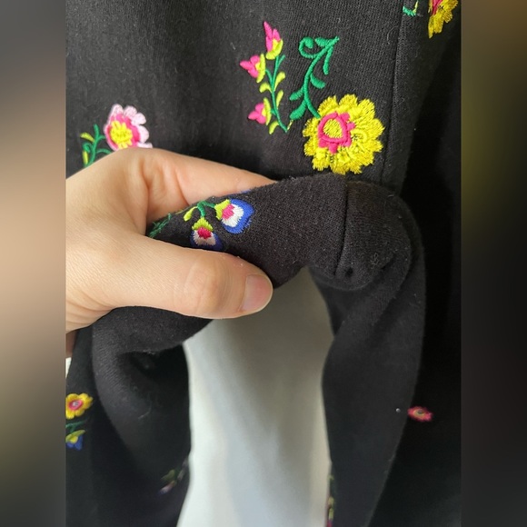 URLAZH Black Floral Embroidered Two Piece Loungewear Sweatsuit Women’s Size S - Picture 14 of 16